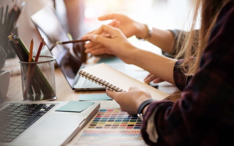 3 Key Steps To Help Manage Your Remote Team Of Graphic Designers Successfully